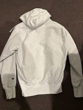 U of M Champion Light Heather Gray Pullover Crewneck Hoodie